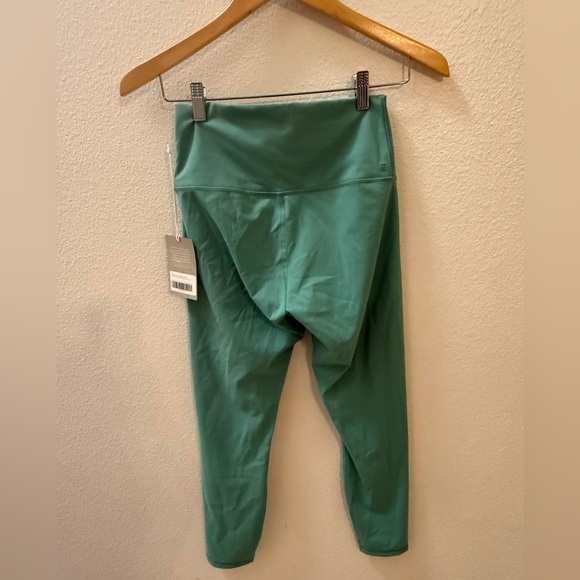 New Everlane Soft Green The Perform High Waisted Ankle Leggings Size XL - Picture 3 of 4